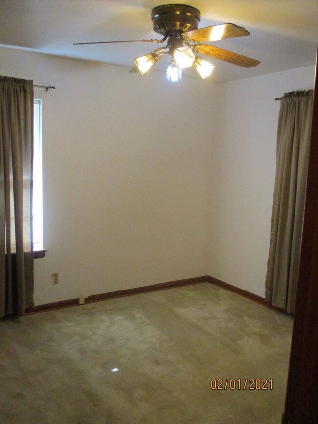 10505 Wolbrook St, Houston, TX 77016 - photo 4