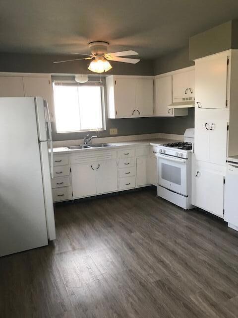 Kitchen pic 2