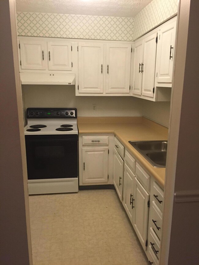 1470 Slade Ave unit 103, Columbus, OH 43235 - photo 5