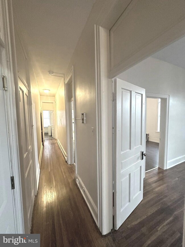 143 E Antietam St unit 1, Hagerstown, MD 21740 - photo 4