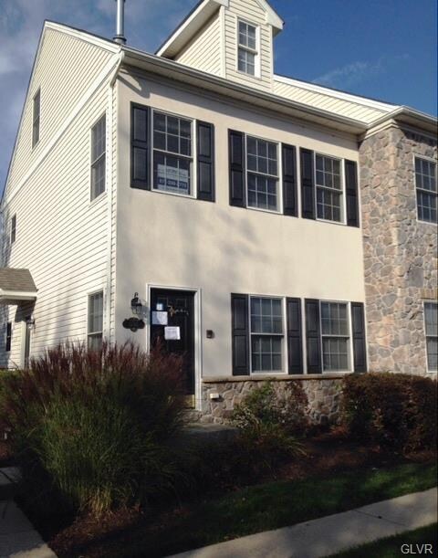 1793 Chateau Place unit C, Easton, PA 18045 - photo 2