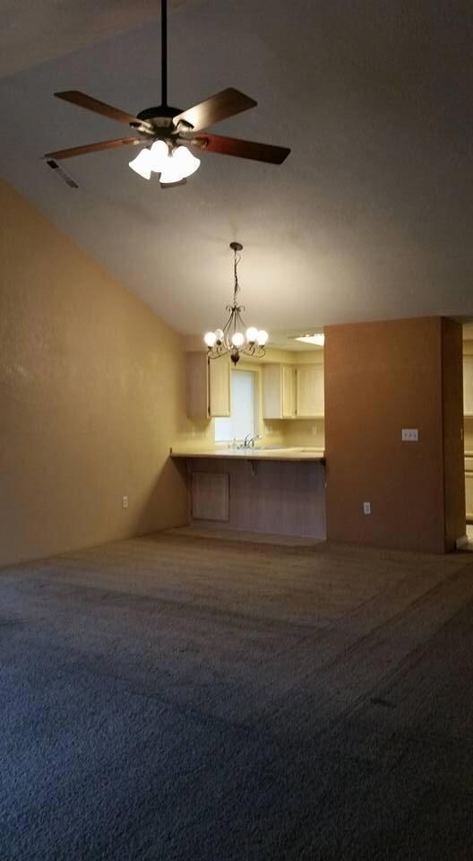 828 Hopkins Rd, Central Point, OR 97502 - photo 5