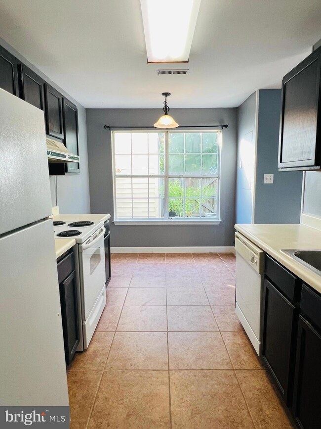 11216 Wedgemere Ct, Fredericksburg, VA 22407 - photo 2