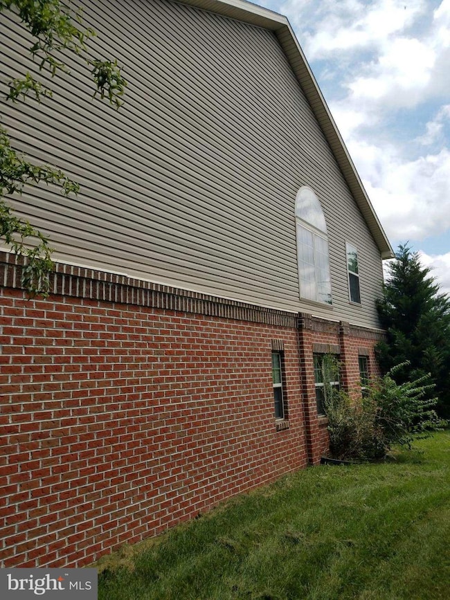 2042 Powell Dr, Chambersburg, PA 17201 - photo 2