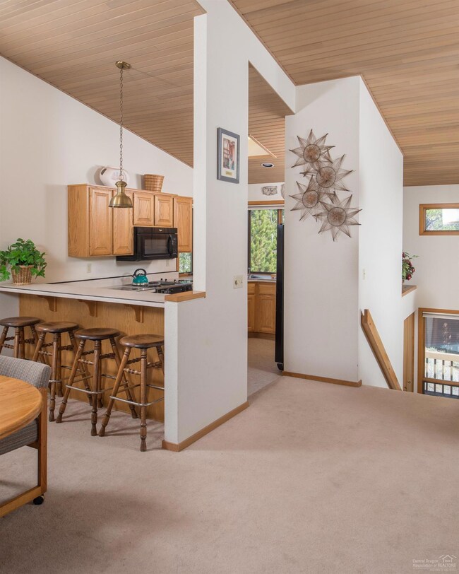 57671 Poplar Loop, Sunriver, OR 97707 - photo 6