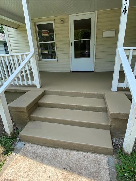 1134 E Twenty Fourth St, Winston Salem, NC 27101 - photo 2