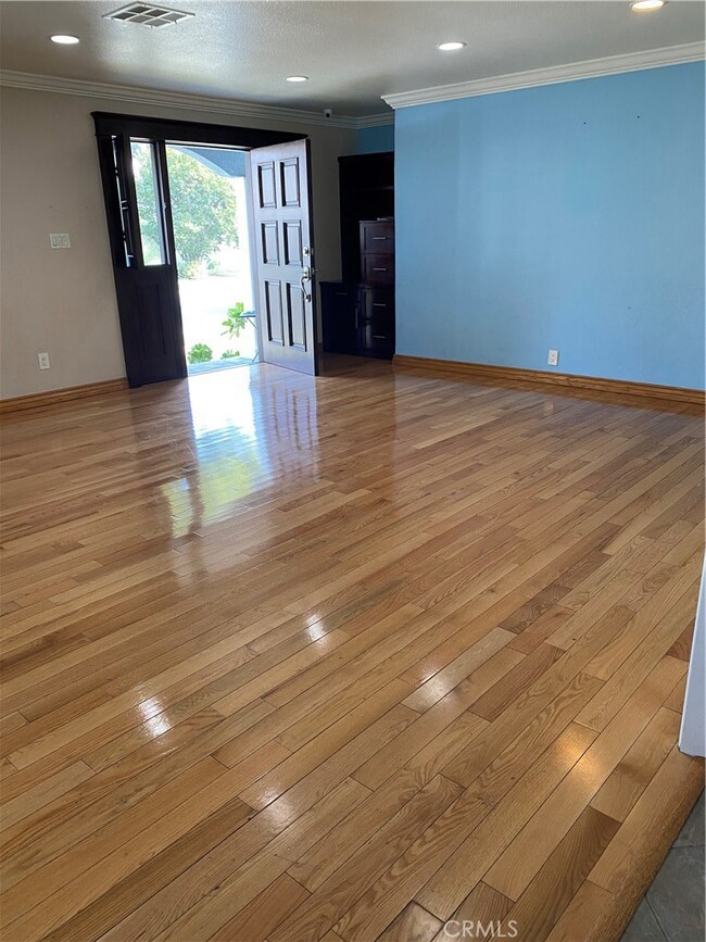 5813 Oliva Ave, Lakewood, CA 90712 - photo 5