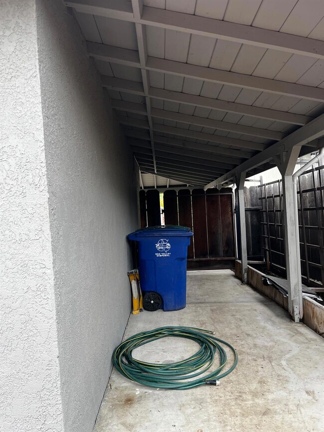 341 Lime Ave, Los Banos, CA 93635 - photo 7