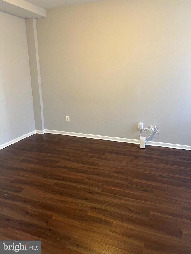 4406 Towanda Ave, Baltimore, MD 21215 - photo 7