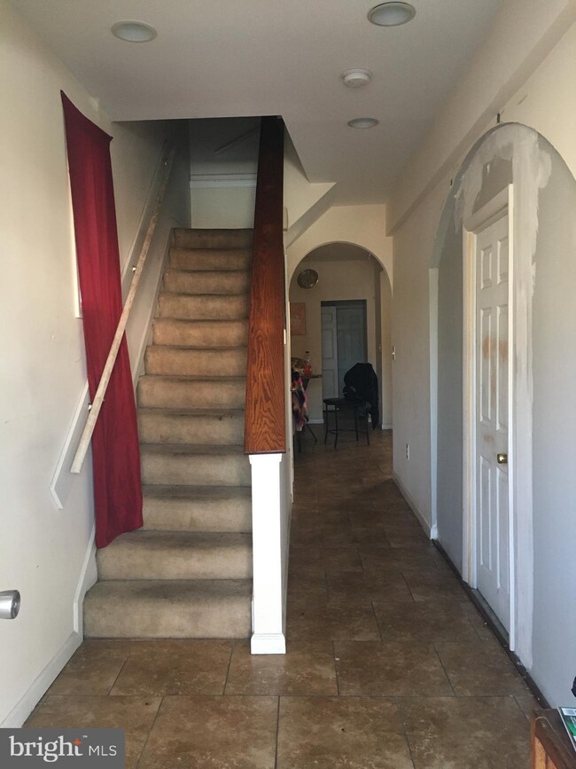 2901 Violet Ave, Baltimore, MD 21215 - photo 3