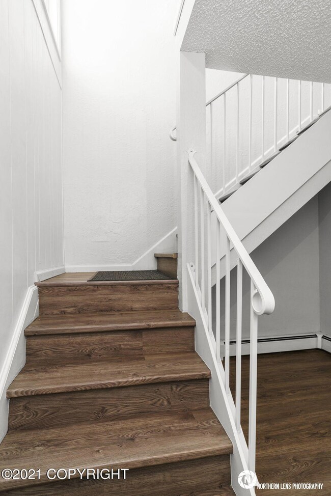 Foyer_Stairway_2
