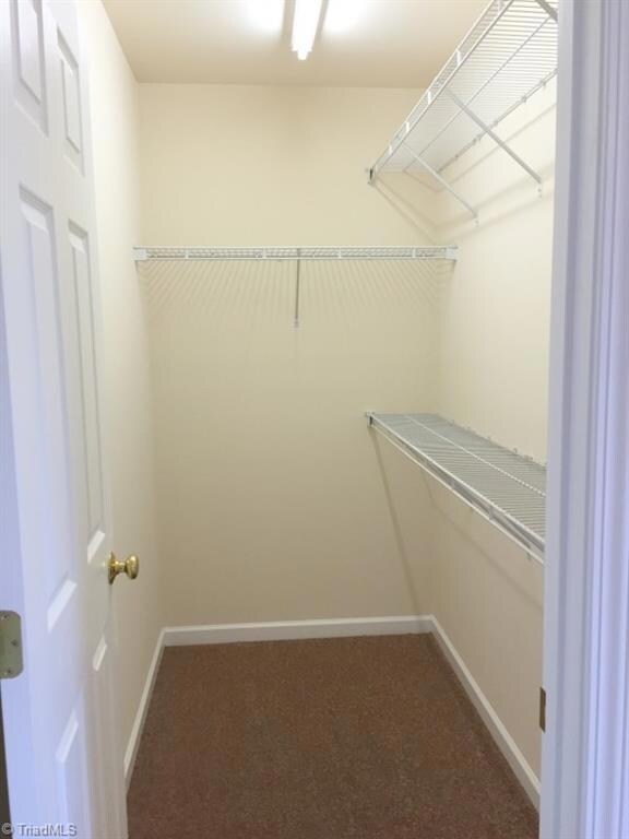 Roomy Walk-in Closet in Master Bedroom - 7'8x4'1