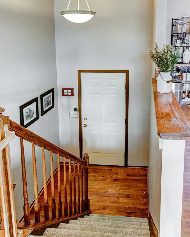 1765 redcloud mls-11