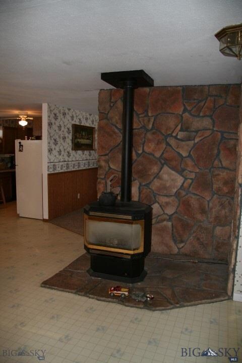 10 Christine Ln, Dillon, MT 59725 - photo 5