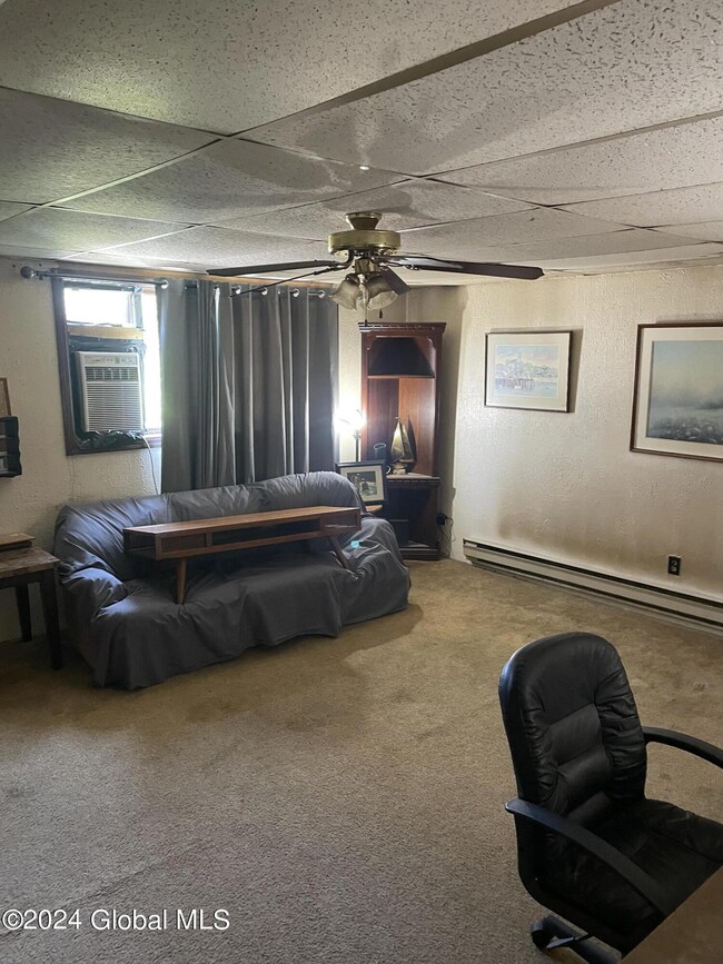 2nd Floor Living Room