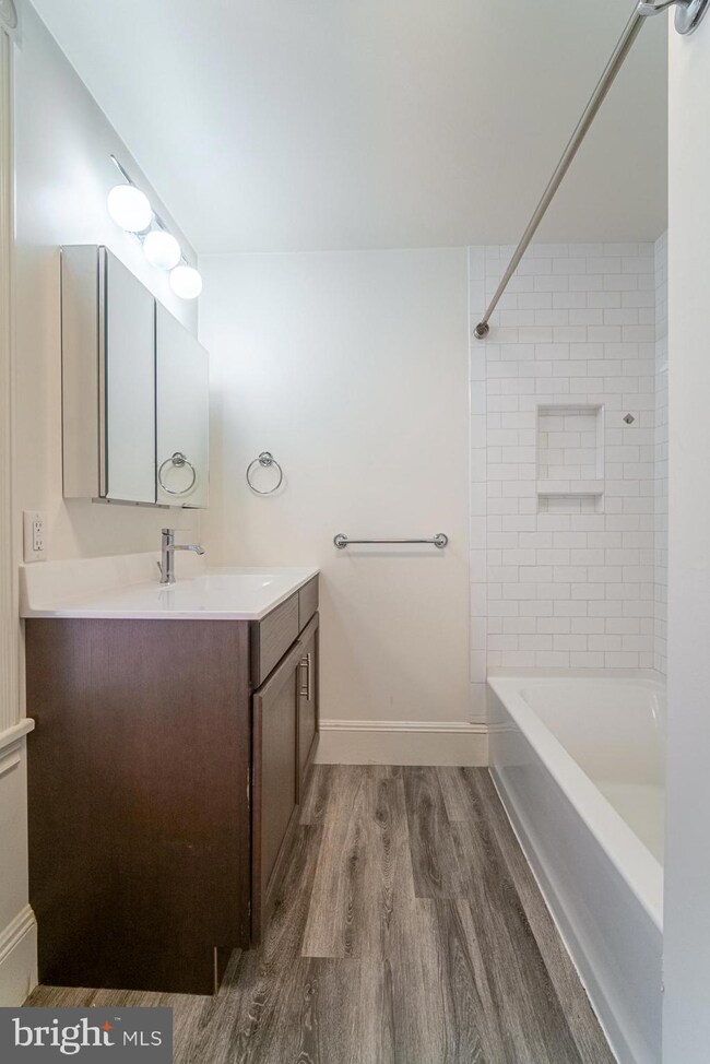 113 Pearl St unit 2ND FLOOR, Lancaster, PA 17603 - photo 6