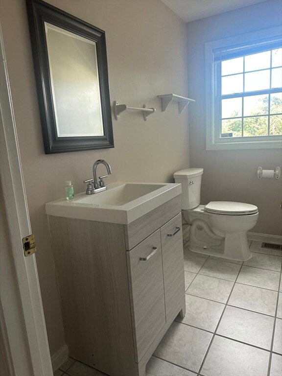 999 Middlesex St unit 4, Lowell, MA 01851 - photo 7