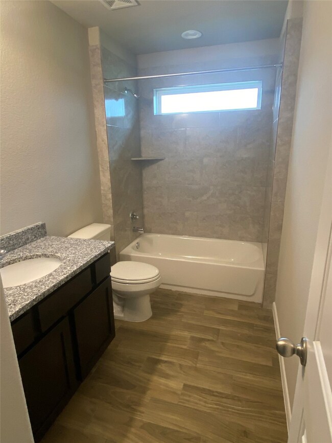 4514 Collins Rd, Houston, TX 77093 - photo 7