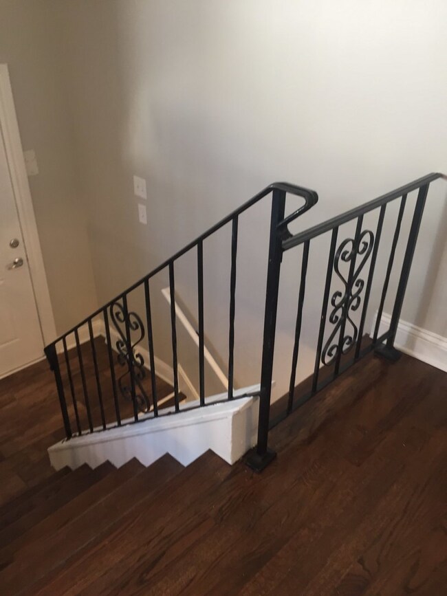 17318 Burr Oak Ln, Hazel Crest, IL 60429 - photo 5