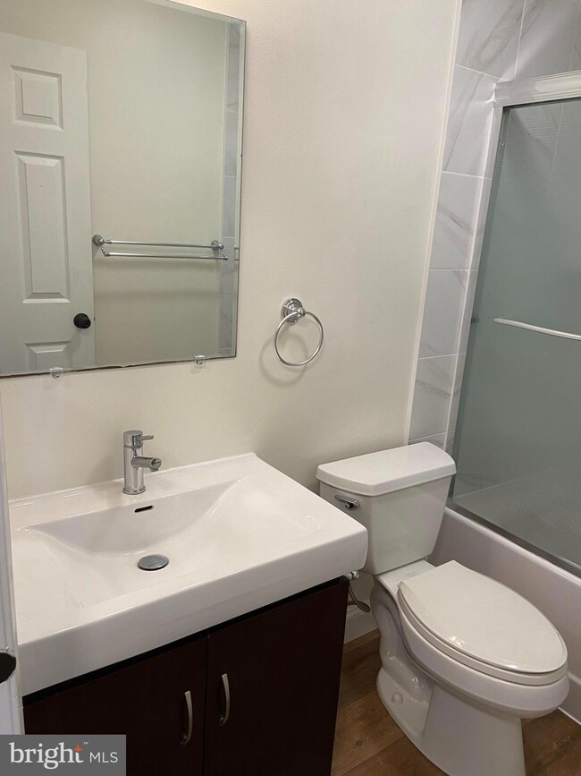 404 Wooded Way unit 10, Newtown Square, PA 19073 - photo 6