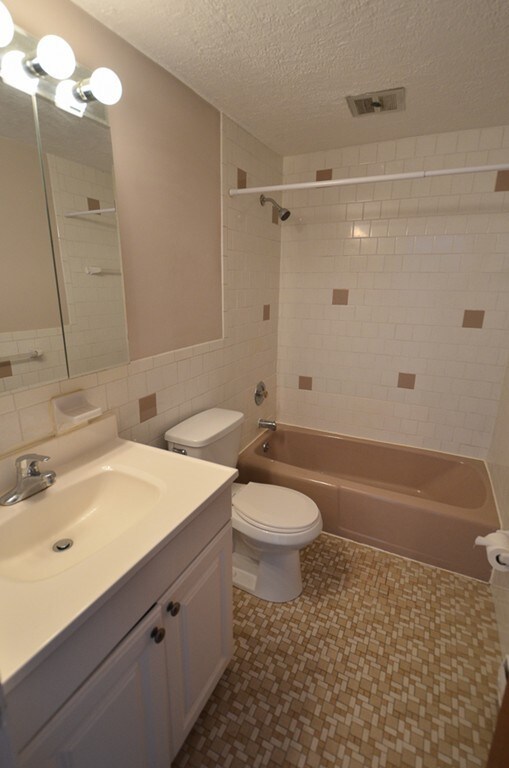 8 Mayberry Dr unit 6, Westborough, MA 01581 - photo 5