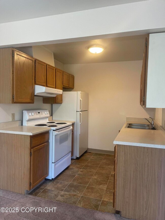 3580 W Dimond Blvd unit C6, Anchorage, AK 99502 - photo 3