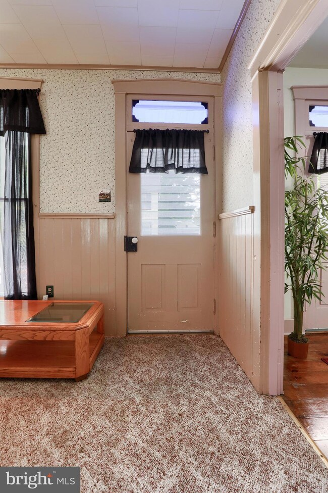 15 E Main St, Brownstown, PA 17508 - photo 3