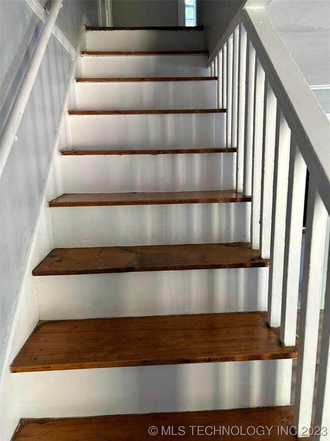 325 W 14th St, Ada, OK 74820 - photo 6