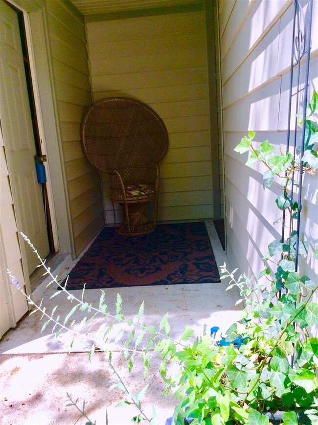 Covered front porch with huge side storage closet