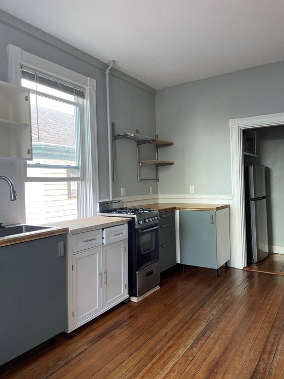 41 Walnut St unit 1R, Somerville, MA 02143 - photo 3