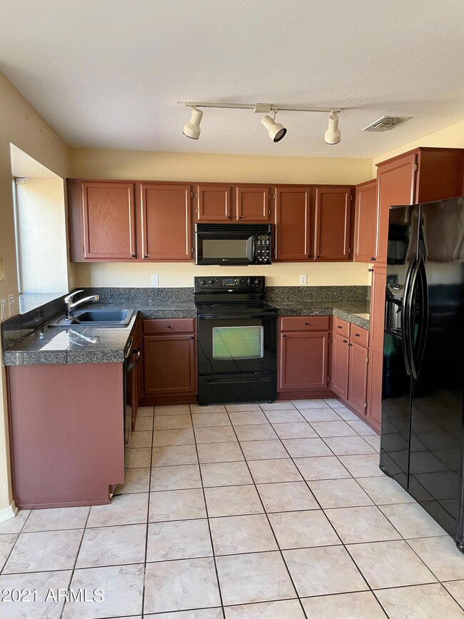 1448 E Countrywalk Ln, Chandler, AZ 85225 - photo 7