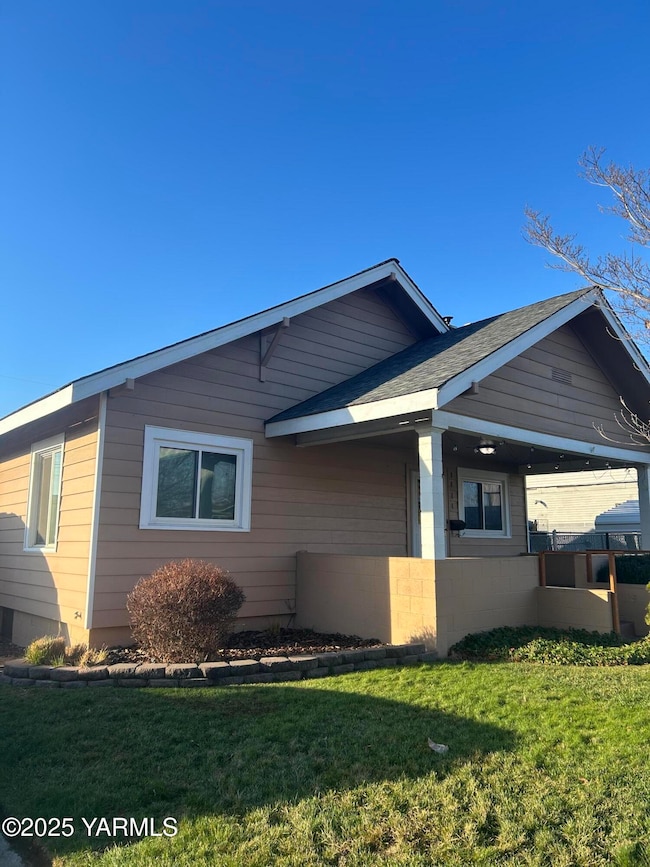 1110 S 8th Ave, Yakima, WA 98902 - photo 3
