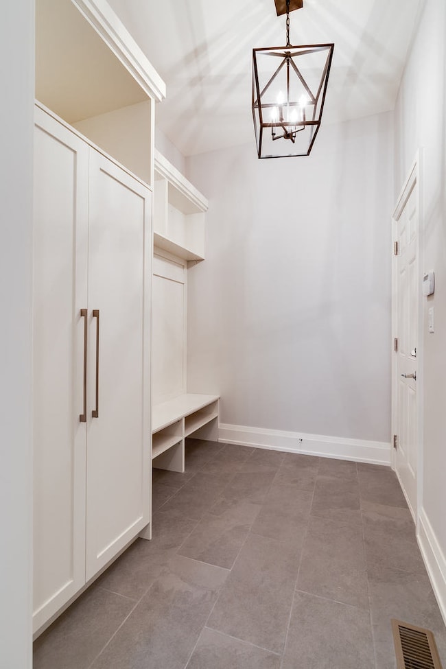 435 N Walnut St, Elmhurst, IL 60126 - photo 2