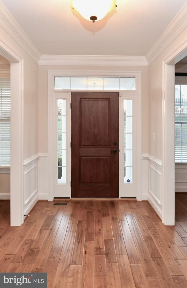 38492 Titnore Ct, Hamilton, VA 20158 - photo 3