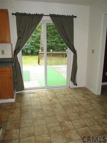 13 Pheasant Run, Ballston Spa, NY 12020 - photo 5