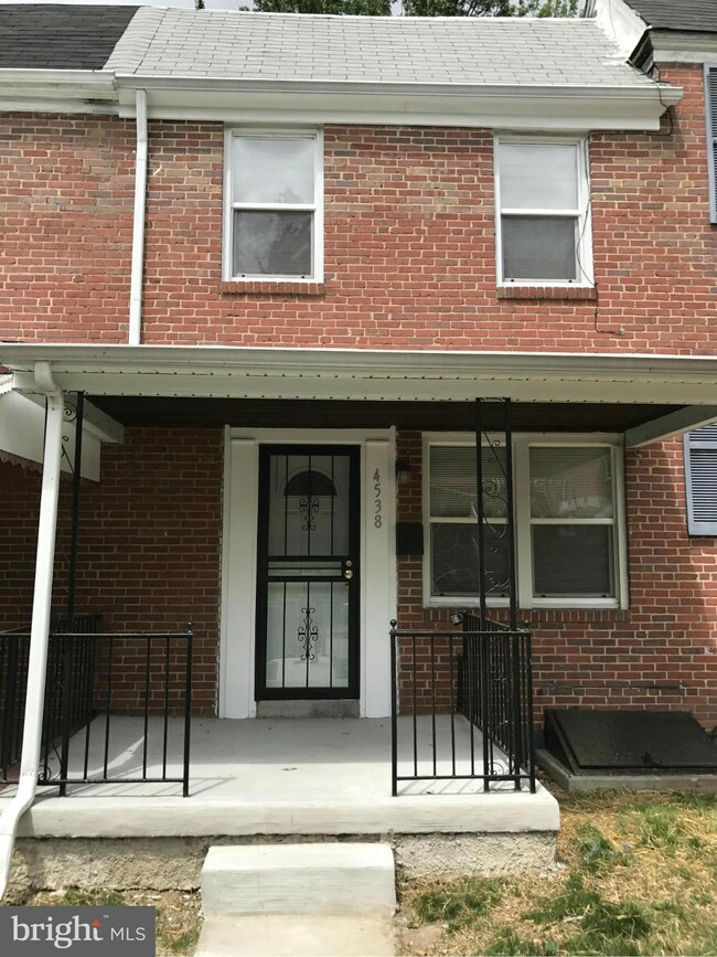 4538 Manorview Rd, Baltimore, MD 21229 - photo 2