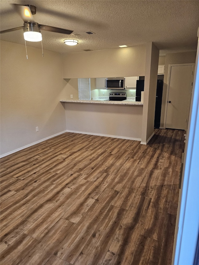 1719 Crest Grove Dr, Arlington, TX 76012 - photo 6