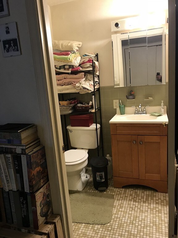 80 Damon Rd unit 8202, Northampton, MA 01060 - photo 6