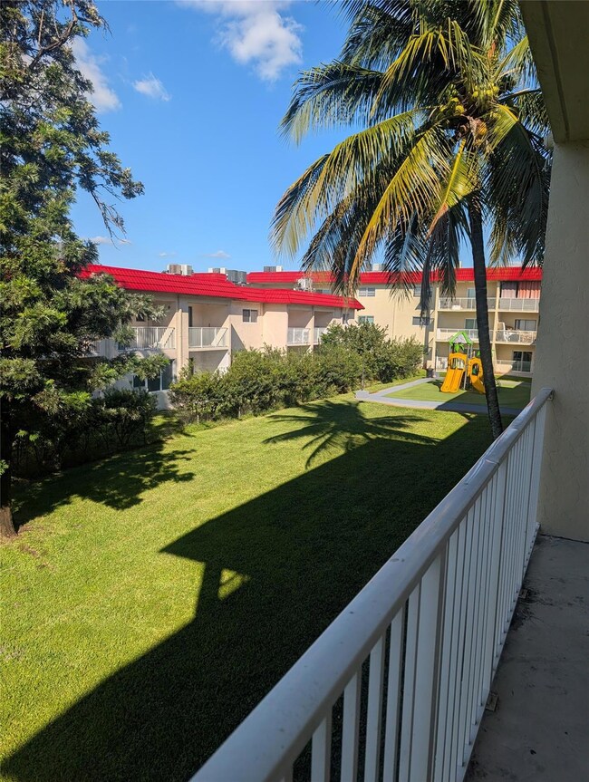 5820 NW 17th Place unit 201, Sunrise, FL 33313 - photo 5