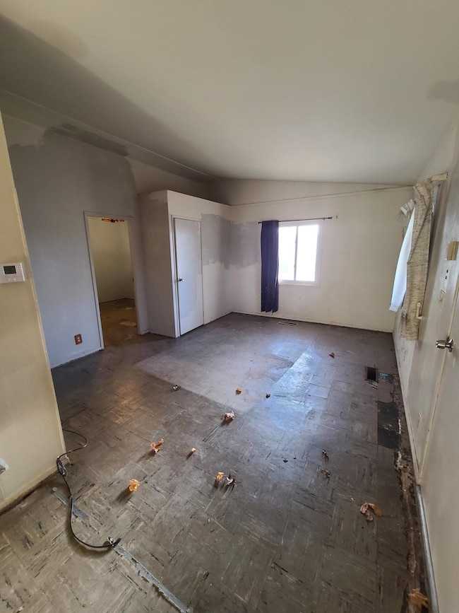 3912 Latham St, Rockford, IL 61103 - photo 4