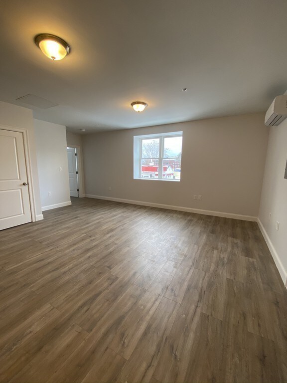 37 W Water St unit 4, Wakefield, MA 01880 - photo 7