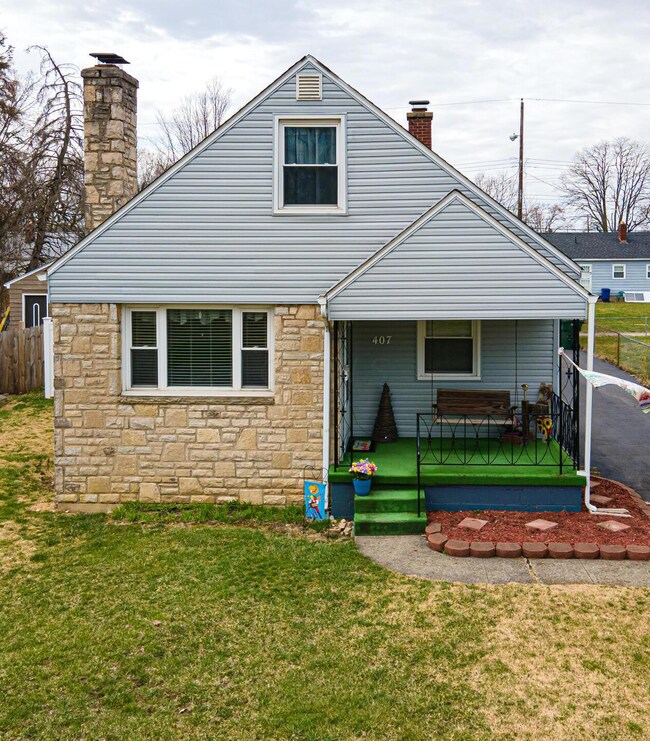 407 Demorest Rd, Columbus, OH 43204 - photo 2