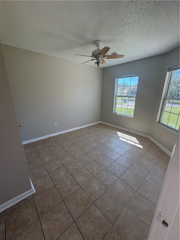 109 Drew Cir, Brunswick, GA 31525 - photo 3