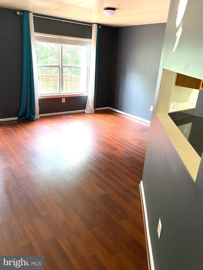 8014 Upperfield Ct, Owings Mills, MD 21117 - photo 6