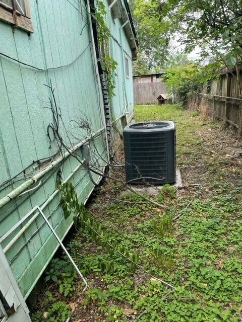 4613 Plaag St, Houston, TX 77016 - photo 4