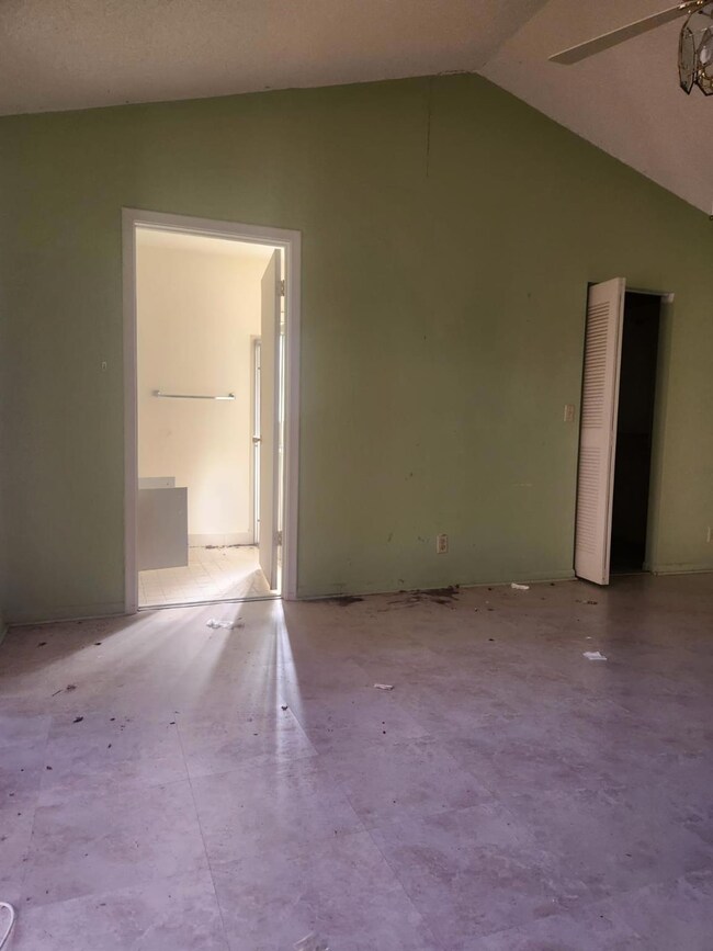 9332 Laurel Green Dr, Boynton Beach, FL 33437 - photo 6