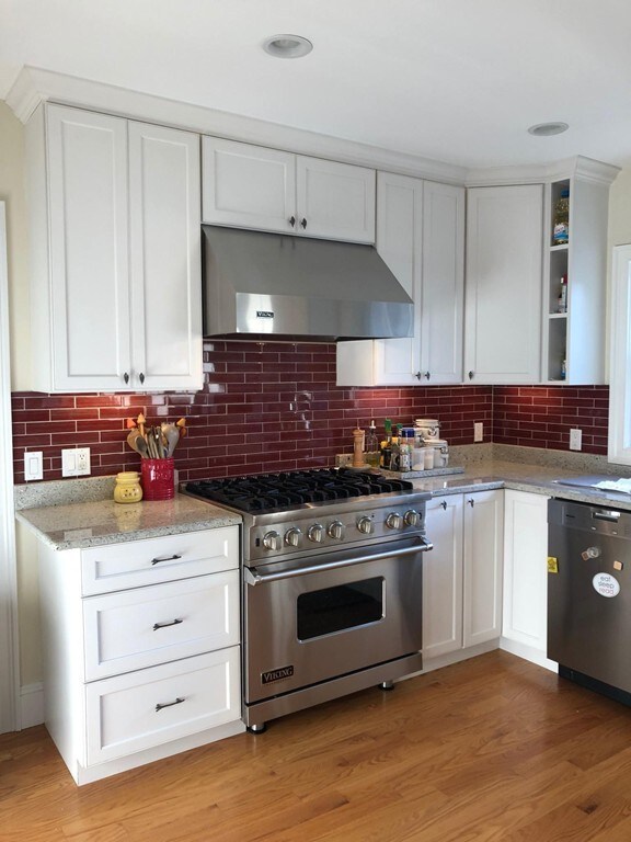 39 Beaconsfield Rd unit 39, Brookline, MA 02445 - photo 2