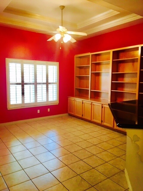 503 Goldfinch St, Laredo, TX 78045 - photo 3