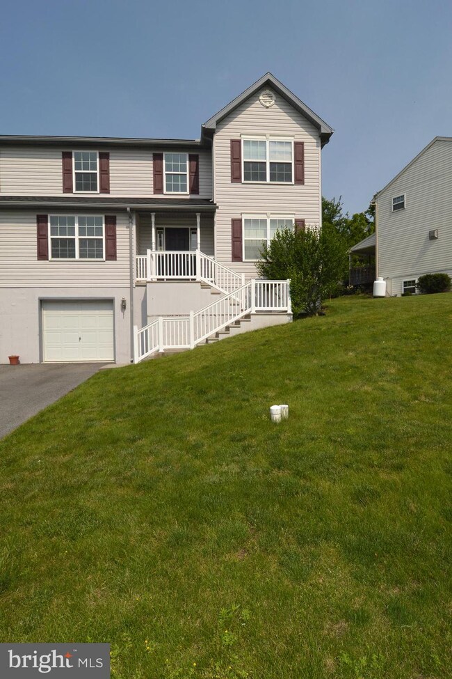 1014 Lily Ln, Temple, PA 19560 - photo 3