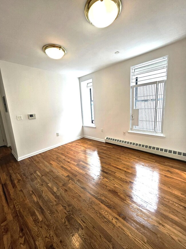 167 W 129th St unit 3D, New York, NY 10027 - photo 3